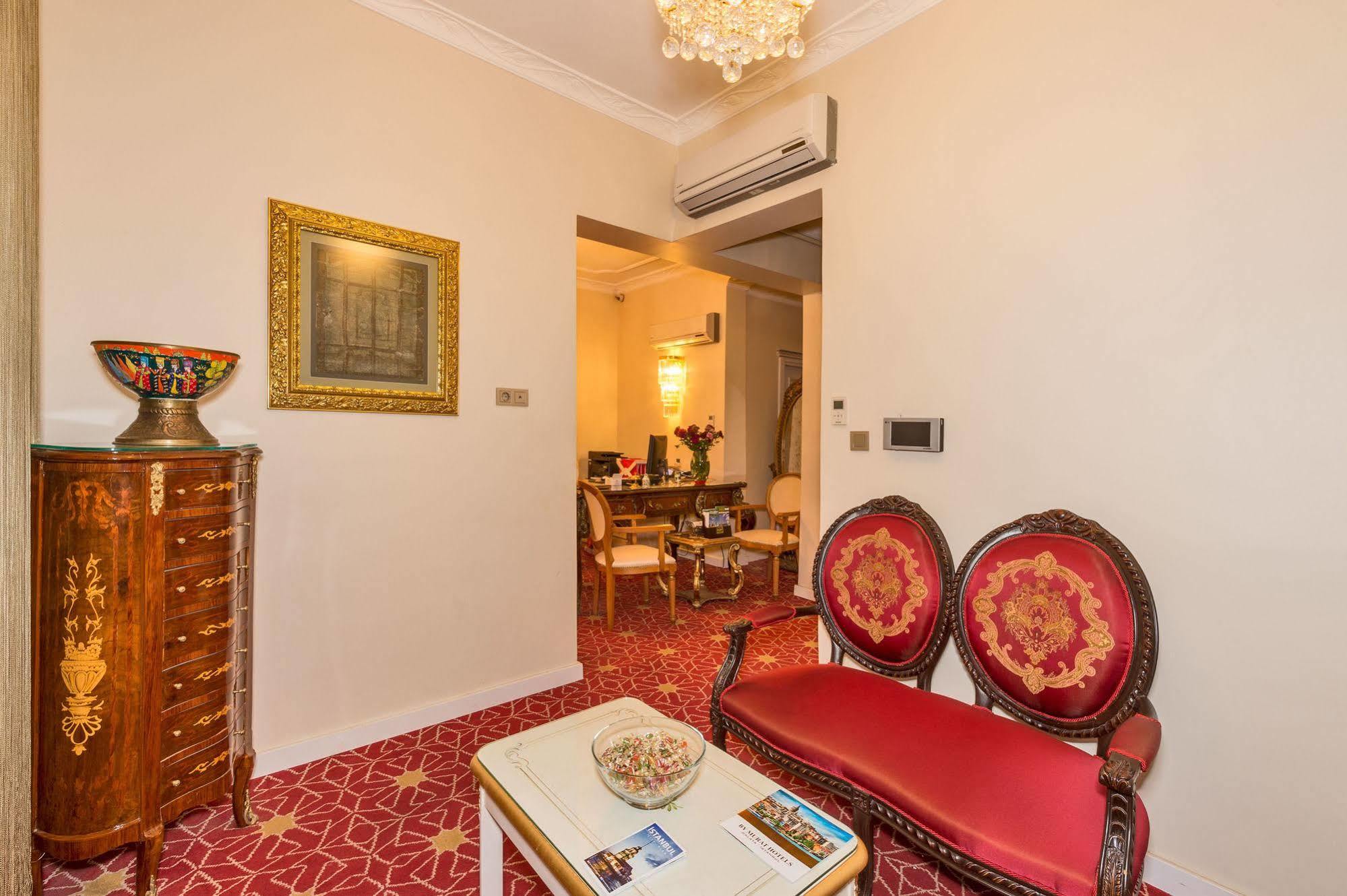 By Murat Crown Hotel Taksim Istanbul Exterior foto