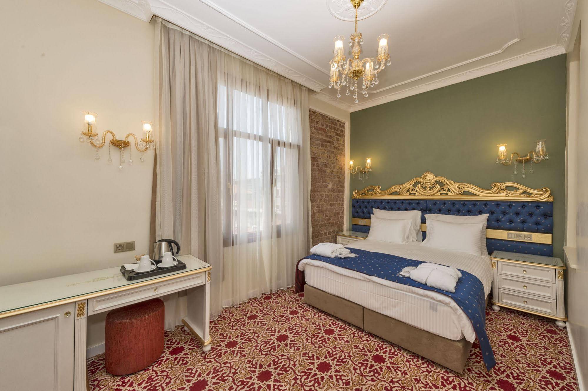 By Murat Crown Hotel Taksim Istanbul Exterior foto